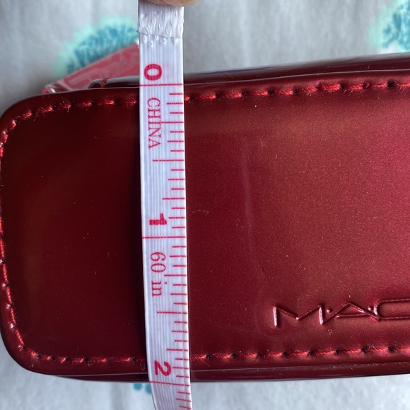 Mini Mac lipstick pouch - Picture 6 of 6